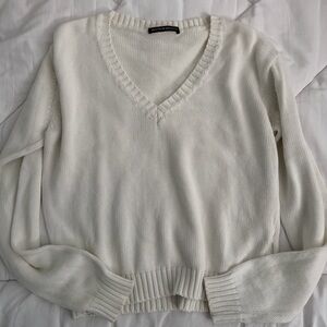 Brandy Melville Off White Sweater